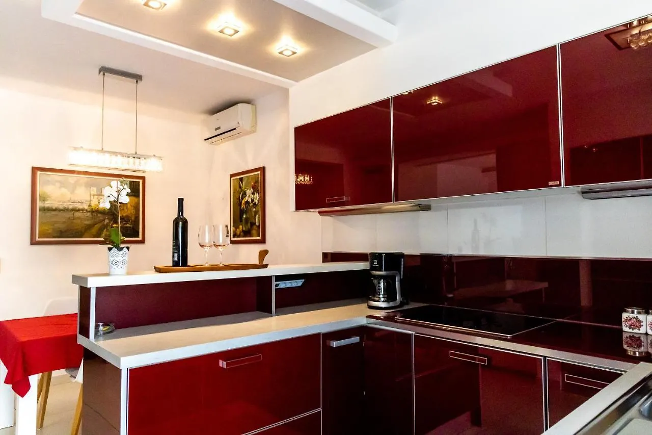 Green Garden Apartment Porec