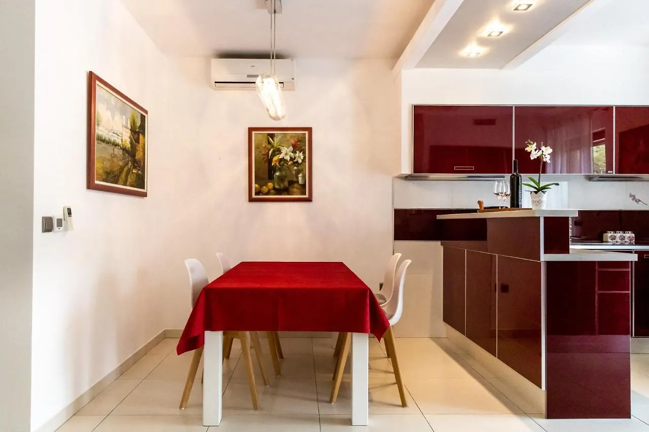 Green Garden Apartment Porec 0*,